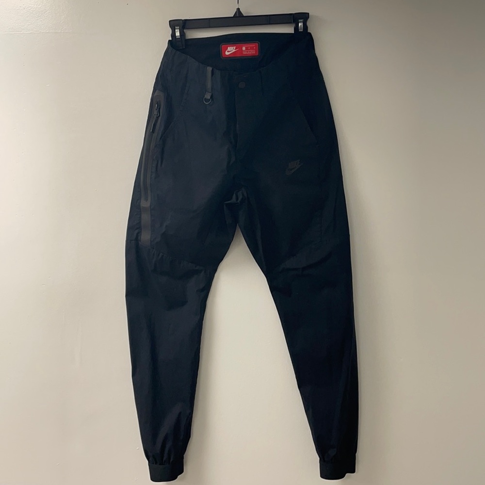 NIKE NSW TECH WOVEN BONDED JOGGER PANTS BLACK Sz30